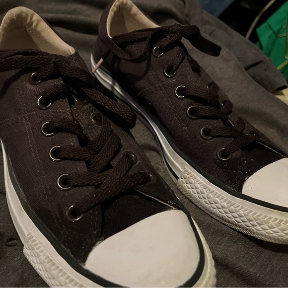 Dark purple/eggplant purple women’s converse - Picture 4 of 10